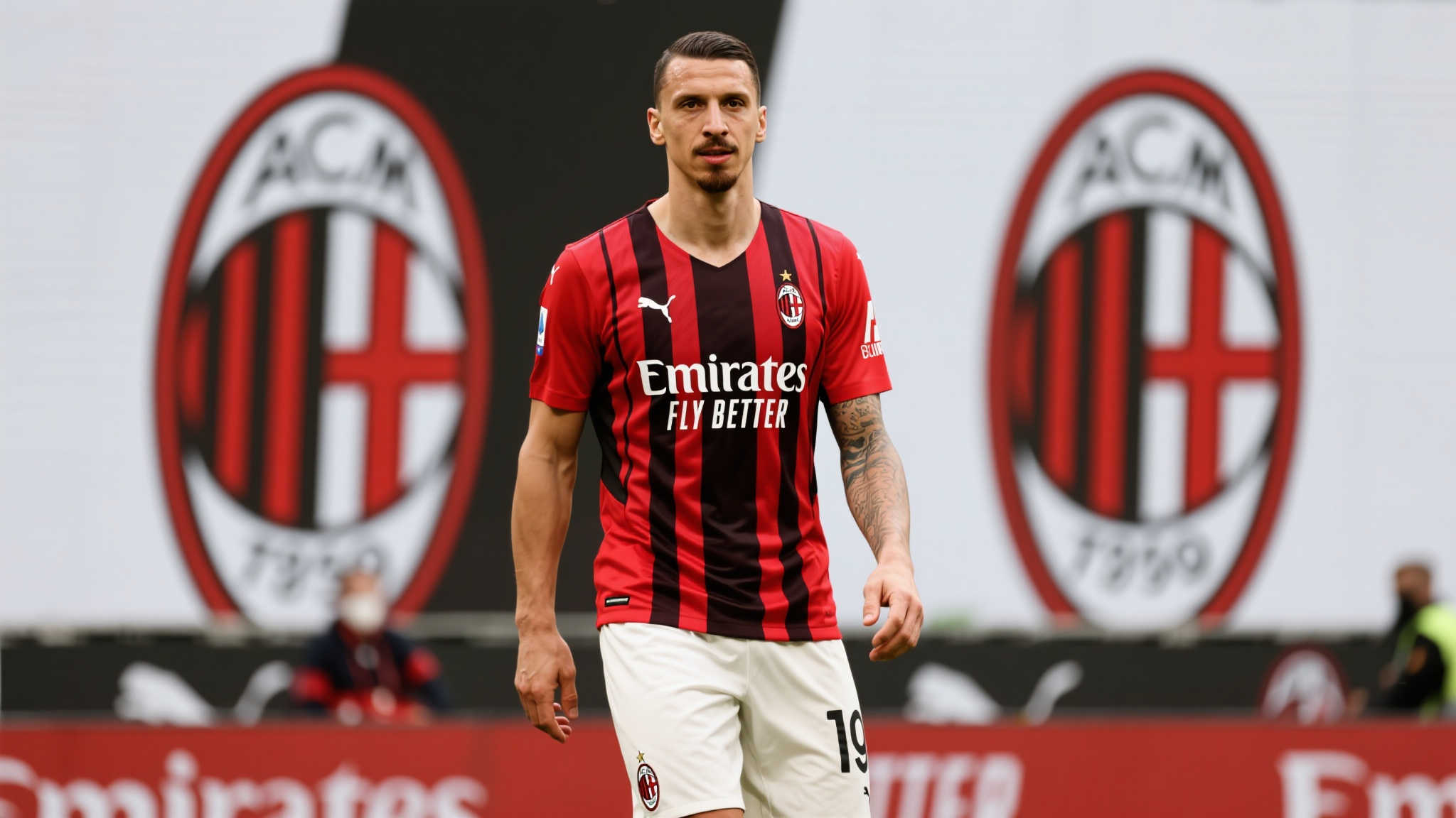 记者爆料：米兰与扎卡签约在即，下周或与勒沃库森敲定交易